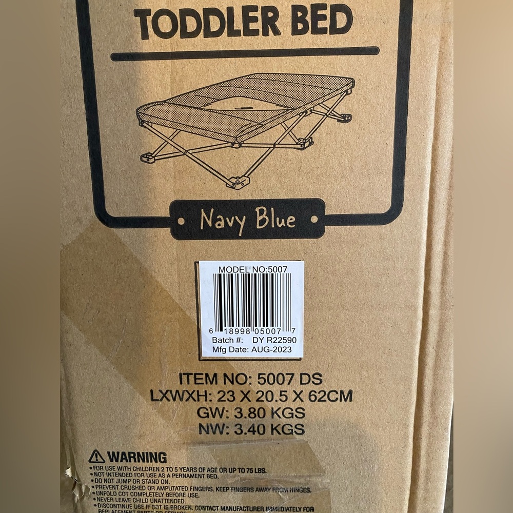 Regalo Portable Toddler Bed - Picture 4 of 8
